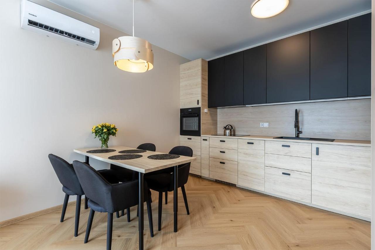 Manufaktura Apart Z Miejscem Parkingowym Lodz  Luaran gambar